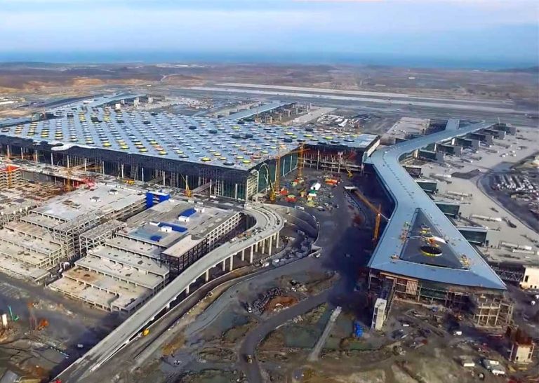 Der neue Flughafen von Istanbul nimmt den Betrieb auf