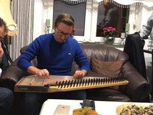 Kanun, Qanun. Magisches Musikinstrument in der türkisch/orientalischen Musik
