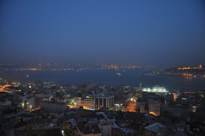 Bosporus Nachts vom Galata Turm